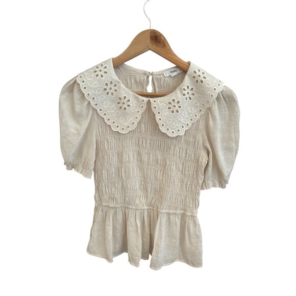 Mine Women’s Blouse Medium Beige Smocked Puff Sleeve Peplum Top Eyelet Peter Pan - Picture 1 of 6